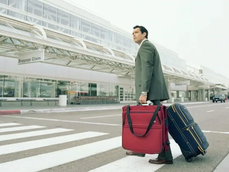 4-2 traveling suit